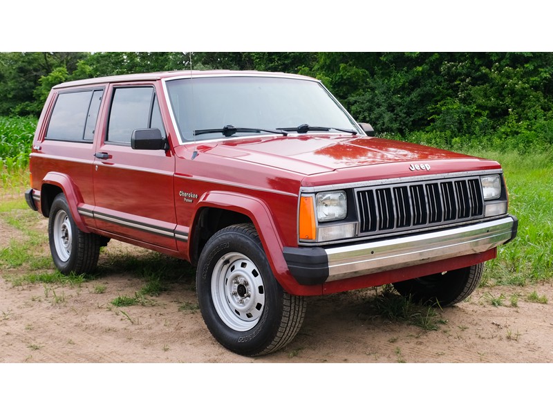 1988 Jeep Cherokee Pioneer Classic 2-Door Beauty!